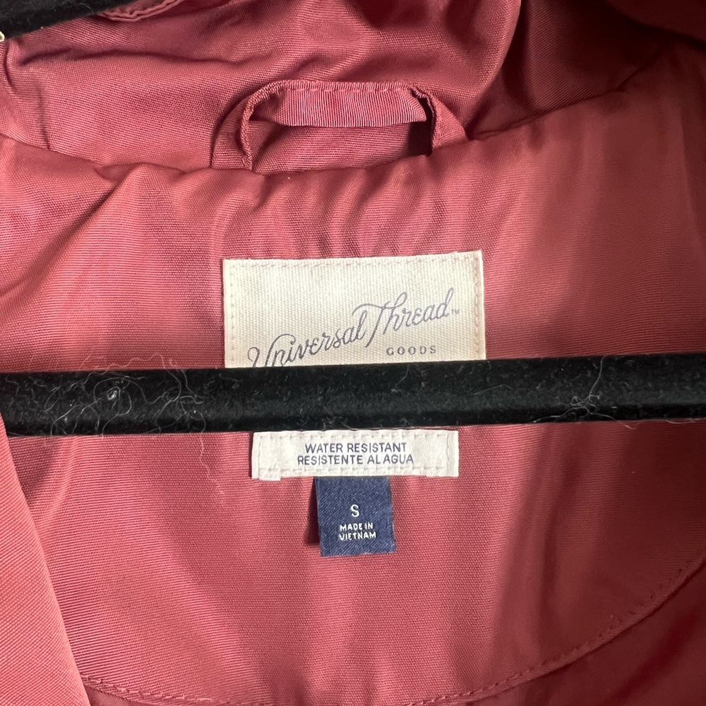 Universal threads rain jacket - Picture 2 of 3